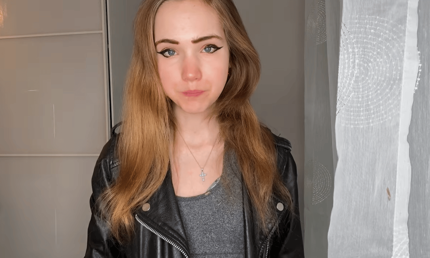 "Rechte Greta" Seibt flüchtet aus totalitärer BRD — Screenshot Naomi Seibt / YouTube