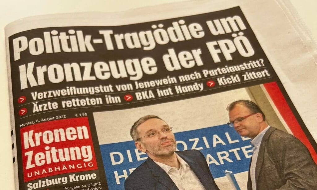 Keine Lebensgefahr, kein Abschiedsbrief, keine Ex-Frau: Für diese Aufmachergeschichte, die nur so vor Falschmeldungen strotzte, soll die Kronen Zeitung kräftig zur Kasse gebeten worden sein.