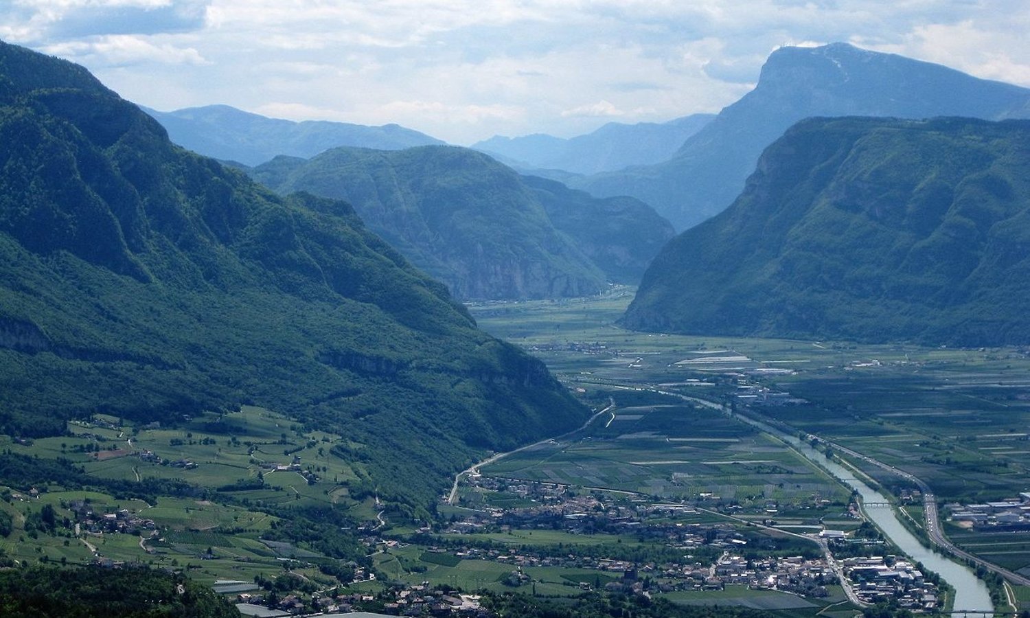 Herzenssache: Südtiroler Unterland — Plentn / Wikimedia (CC0 1.0)