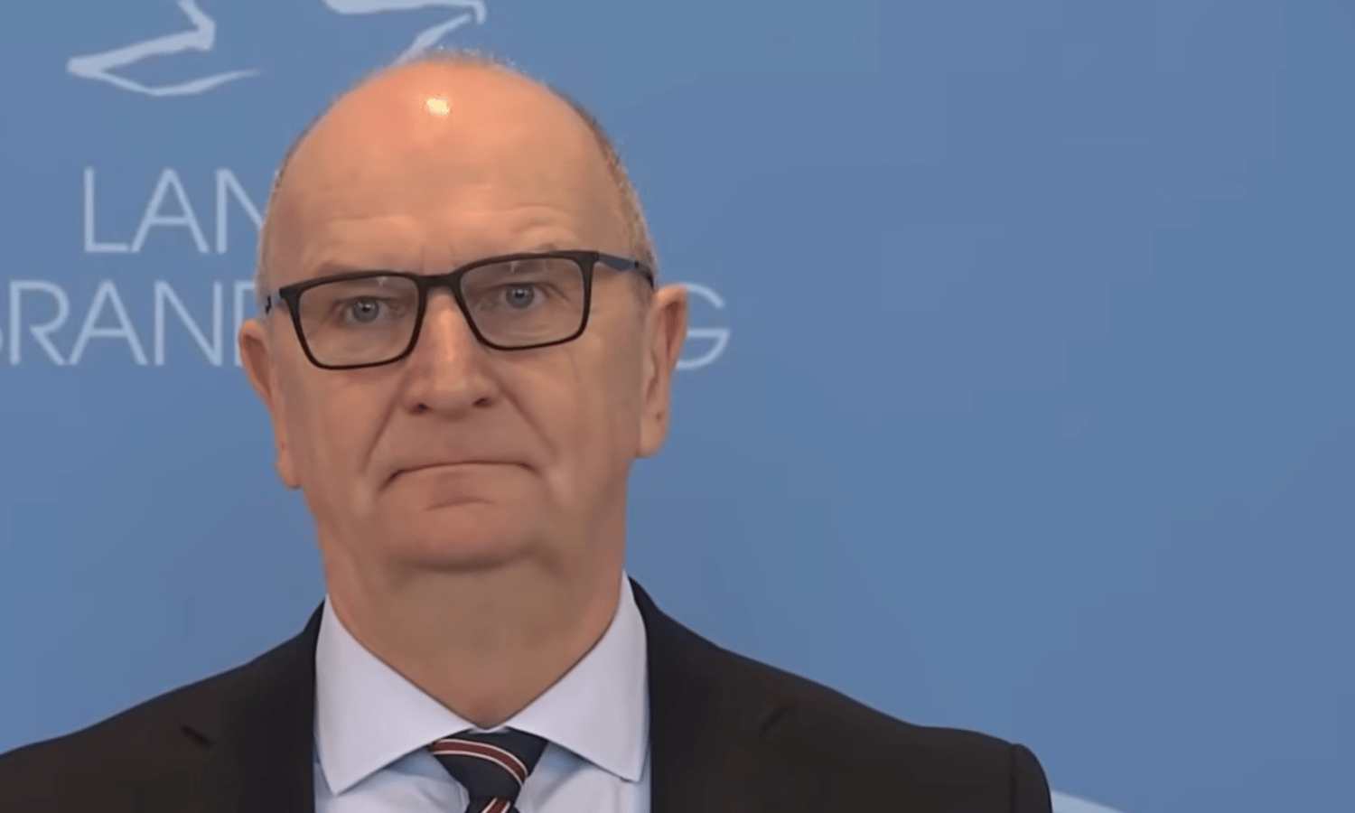 Zerstrittene SPD-BSW-Koalition ist Geschichte — Screenshot phoenix / YouTube