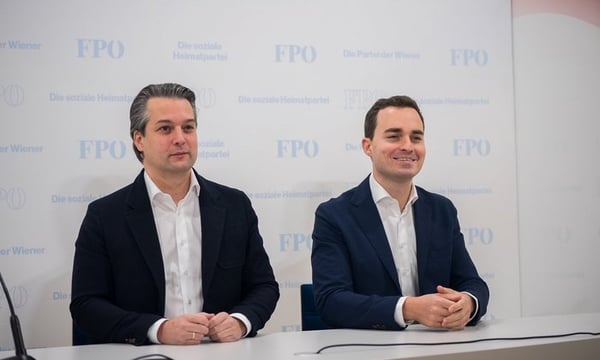 Dominik Nepp (l.) und Maximilian Krauss erneuerten ihre Forderung: Mindestsicherung soll es nur noch für Österreicher geben.