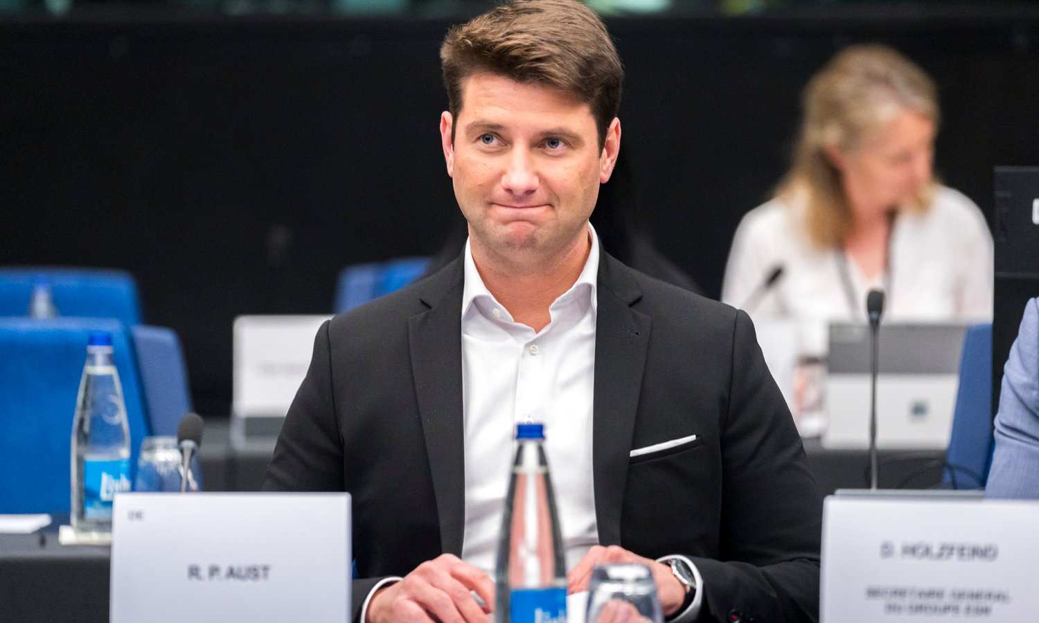 „Brandmauer“ gegen AfD bröckelt auch in Brüssel — European Union, 1998 – 2026