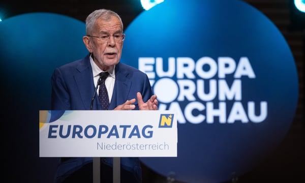 Für seine Aussagen zum „Europa-Patriotismus“ wird Van der Bellen in den sozialen Medien förmlich zerrissen.