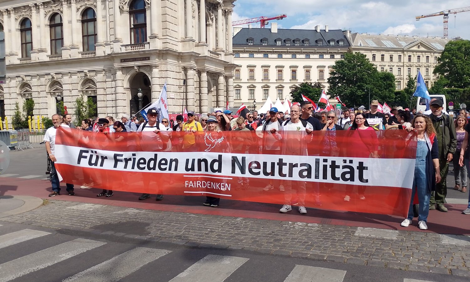 Hunderte demonstrierten gegen Verlierer-Ampel — unzensuriert.at