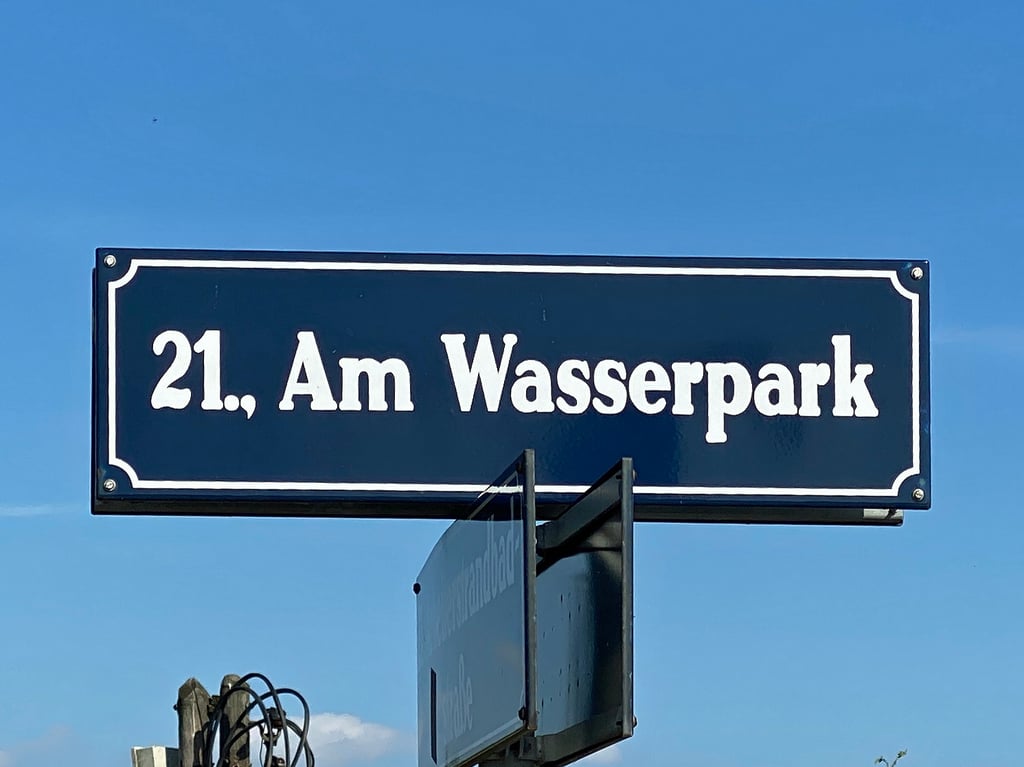Der barbarische Messer-Angriff im Wasserpark in Wien-Floridsdorf wird nun vor dem Straflandesgericht verhandelt.