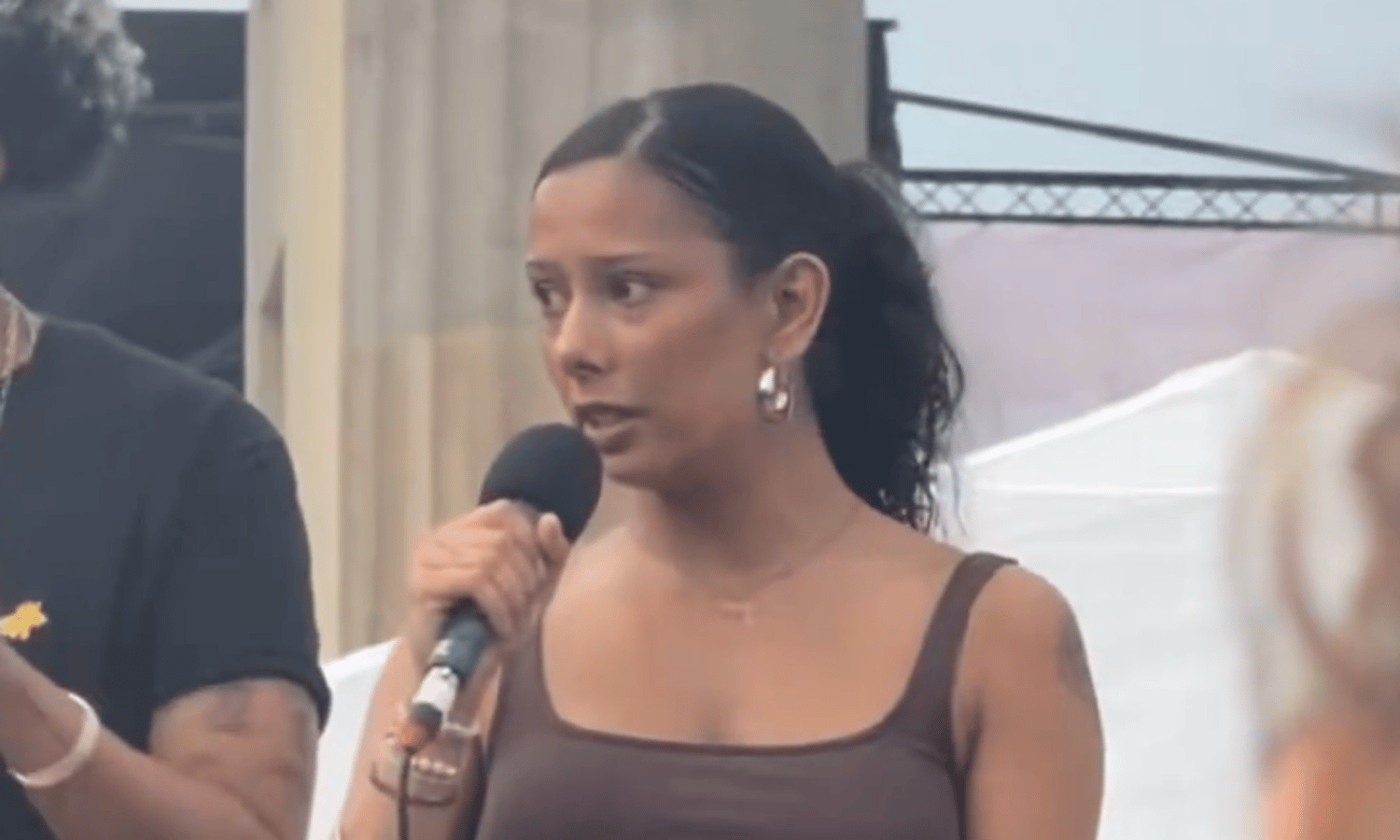 Berliner Rapperin Nyya — Screenshot / X