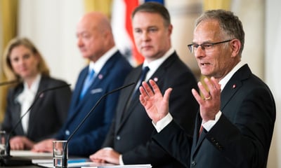 Marterbauer und Regierung — BKA/Christopher Dunnker