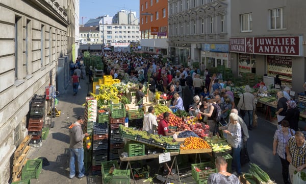 Rund um den Viktor-Adler-Markt in Favoriten sind die Zustände besonders schlimm – und schlagen sogar integrierte Ausländer in die Flucht.