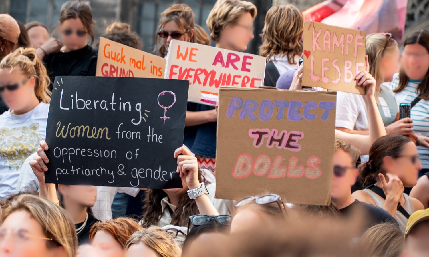 Männer-Demo in Wien als groteske Inszenierung — Blauschrift CC-BY-SA-4.0