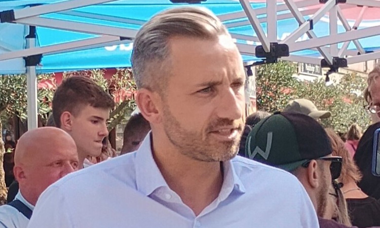 AfD bei 42 Prozent, CDU weiter im freien Fall — Roy Zuo / wikimediacommons.org (CC BY-SA 4.0)