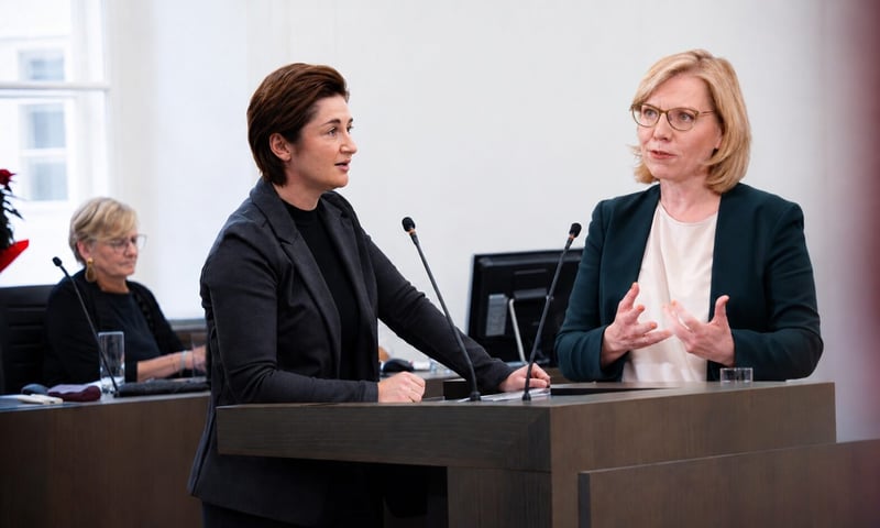 Marlene Svazek und Leonore Gewessler