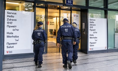 Korruptionsverdacht bei MA 35: Jetzt geraten Einbürgerungen ins Visier — Stadt Wien/Christian Fürthner / BMI/Gerd Pachauer, bearbeitet