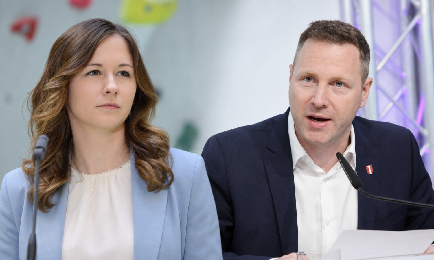 ÖVP entdeckt politischen Islam erst jetzt — Andreas Ruttinger/FPÖ / unzensuriert (mit KI bearbeitet)