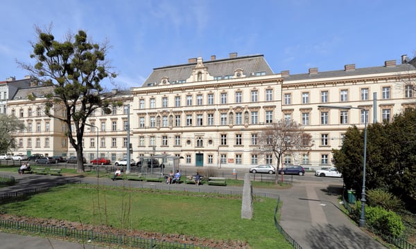 Wir haben´s ja: Der Wiener Aumannplatz soll für geschätzte 3,2 Millionen Euro umgestaltet werden – gegen heftigen Protest.