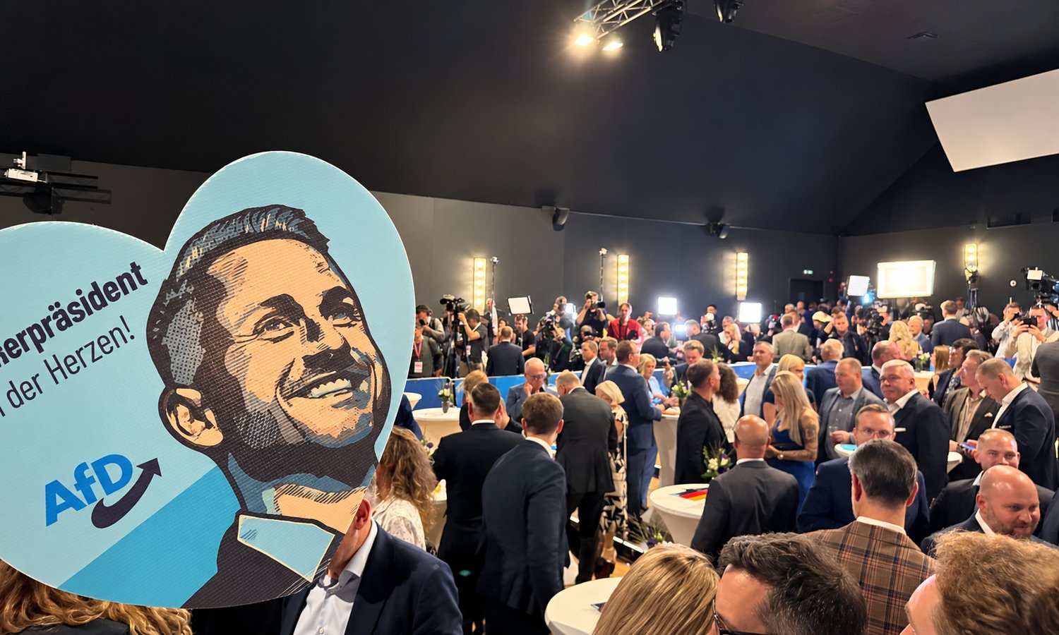 Landtagswahl: AfD in Prognose bei 44 Prozent — unzensuriert.at