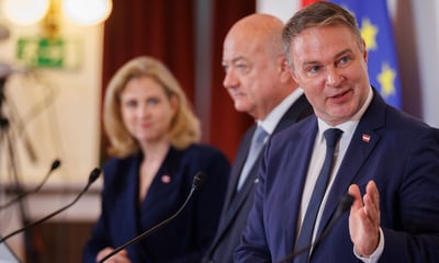 Meinl-Reisinger, Stocker, Babler, Bundesregierung — BKA/Andy Wenzel