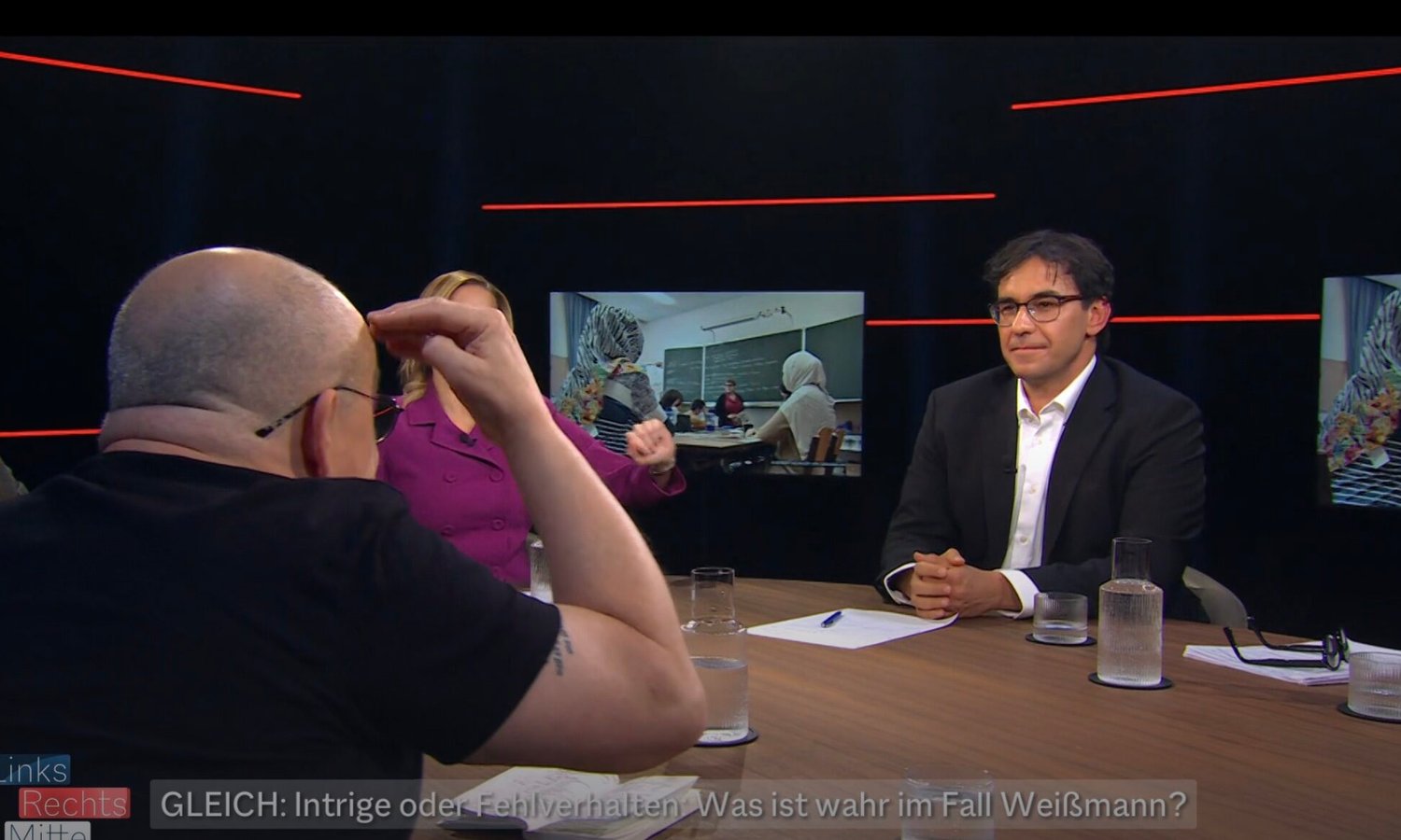 Bernhard Heinzlmaier und András Szigetvari bei ServusTV — Screenshot / ServusTV com