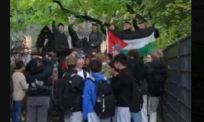 Krawalle nach französischem Vorbild: Linksextreme blockieren Schulen in Berlin — Screenshot X/ Perspektive Online