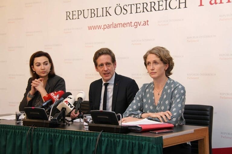 Fatale Verwechslung sorgt für Mega-Skandal — Bild: SPÖ Presse und Kommunikation / Wikimedia CC BY-SA 2.0