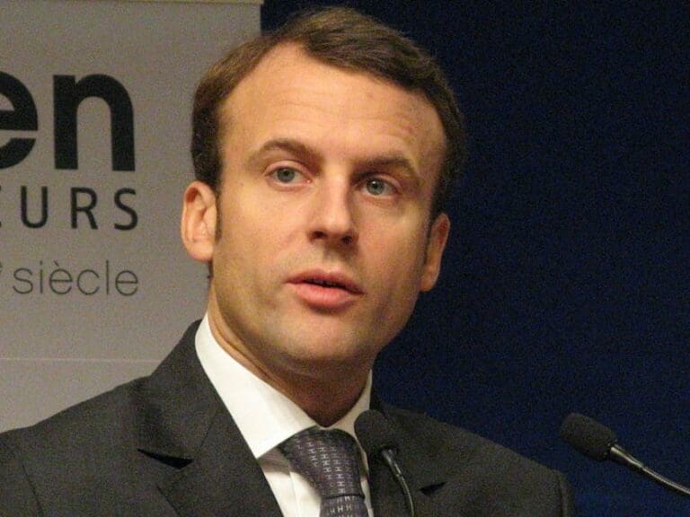 Frankreichs Wirtschaftsminister kehrt Staatspräsident Hollande den Rücken.