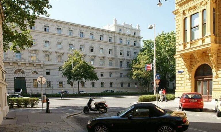Straflandesgericht Wien — böhringer friedrich / Wikimedia (CC-BY-SA-2.5)