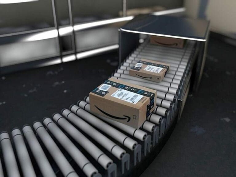 Gestohlene Amazon-Pakete trüben Laune — Bild: Christoph Schol / Wikimedia (CC-BY-SA-2.0)