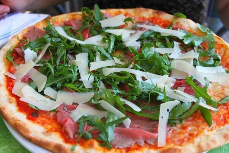 Italien: Europäische Pizzabäckerlizenz gefordert — Bild: Benreis / Wikimedia (CC BY-SA 3.0)