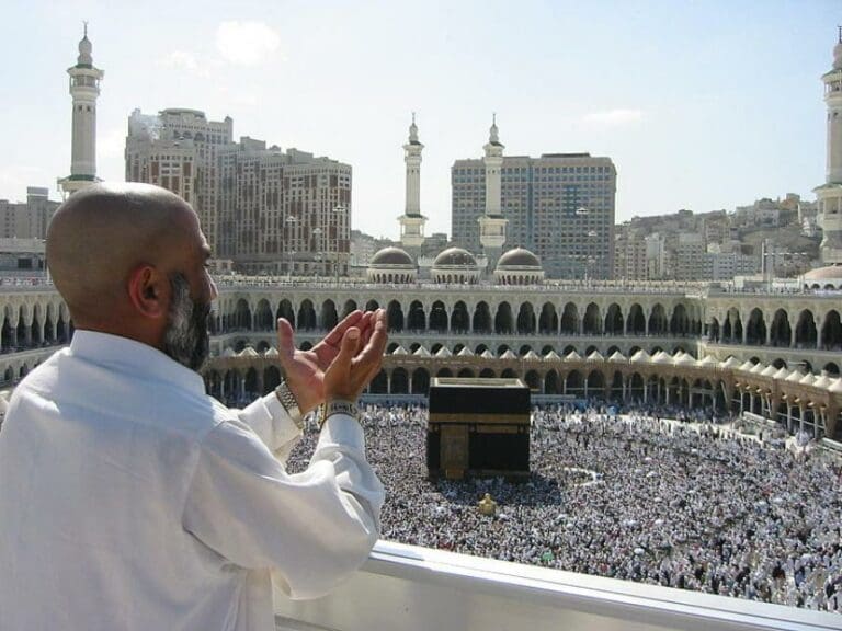 Medina: Bub enthauptet wegen falschen Glaubens — Bild: Wikimedia / Ali Mansuri / CC BY-SA 2.5