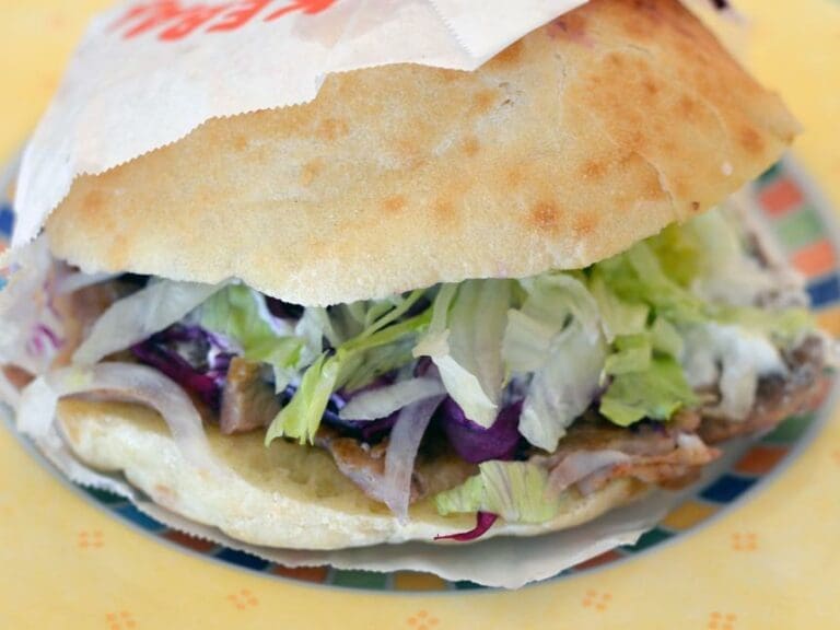 Metro Branded Racist For Anti-Kebab Campaign — Bild: Anton Porsche / Wikimedia (CC BY 4.0)