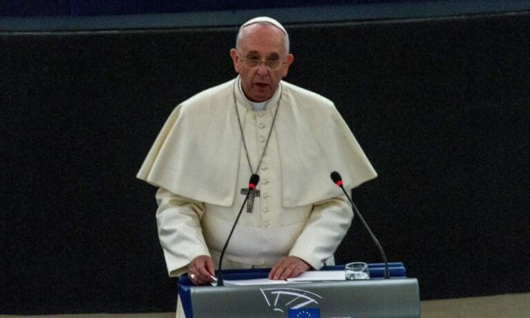 Papst mischt sich in Politik ein —  Photo Claude TRUONG-NGOC / Wikimedia (CC-BY-SA-3.0)