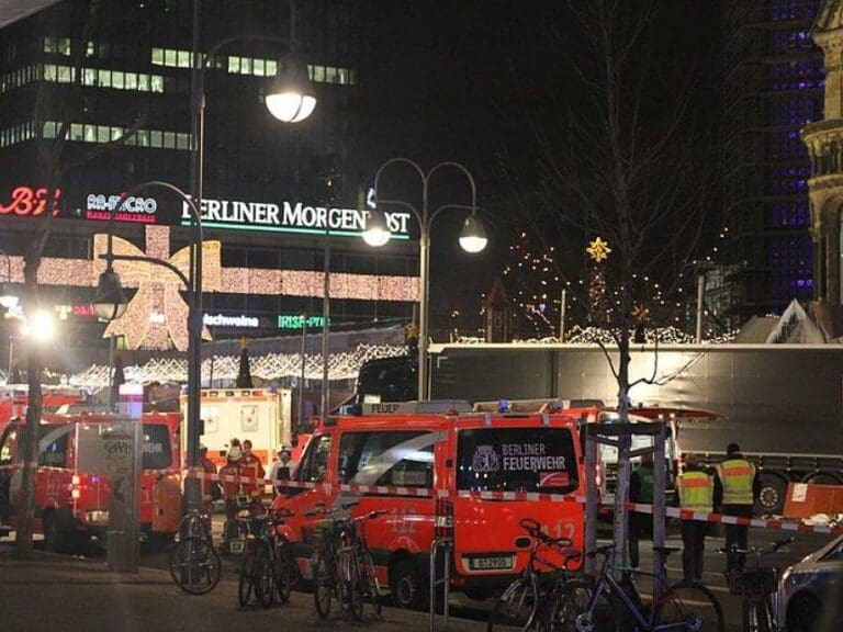Endangerer Says He Is "Mentally Sick" — Bild: Möglicher-Terroranschlag-Berlin (27) / wikimedia.org (CC-BY-2.0)