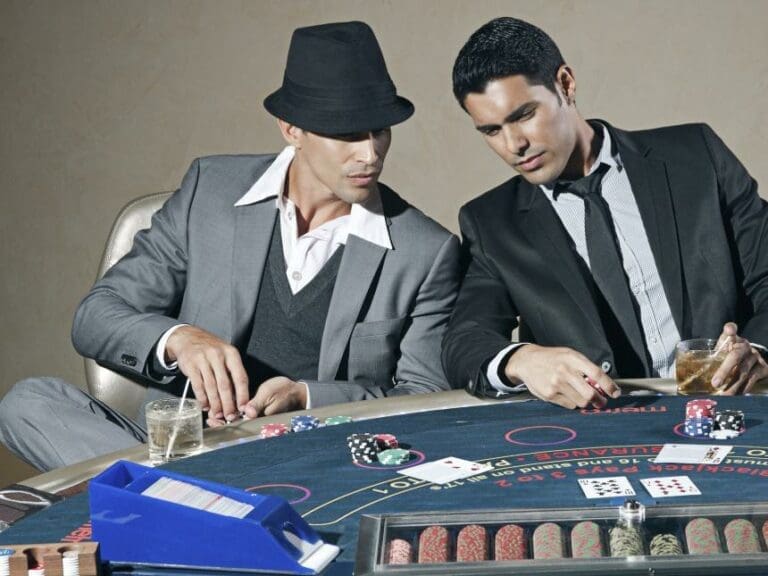 Datenanalyse beim Pokerspiel — Bild: Pixabay.com / quinonesnaomy