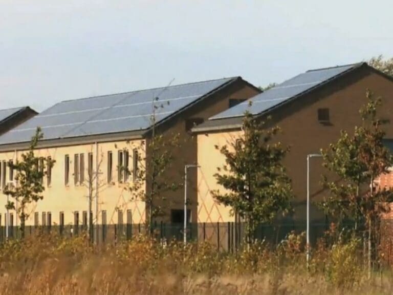 Anger Over Taxpayers Paying For Asylum — Bild: z.V.g