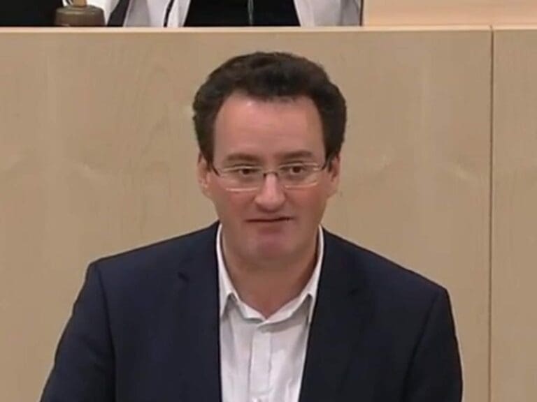 Politician Faces Jail For Migrant Trafficking — Bild: z.V.g