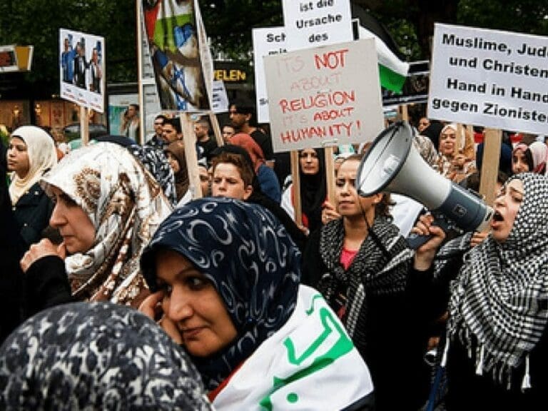 Linke: Deutsche "schuld" am Islam-Antisemitismus — Bild: Montecruz Foto / flickr.com / (CC BY-SA 2.0)