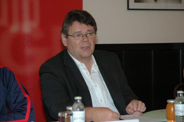 ÖGB schweigt zu kritischen Fragen — Bild: Unzensuriert.at