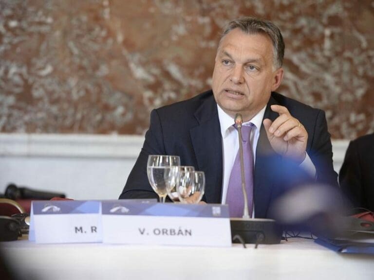 Orbán wünscht sich für 2017 "Revolten" — Bild: Wikimedia / EPP Summit, Brussels, June 2015 / CC BY 2.0