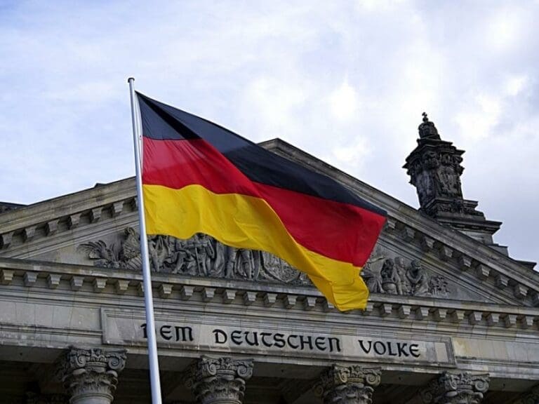 Bundeswehr Uni verzichtet auf Hymne — Bild: Pexels / pixabay.com