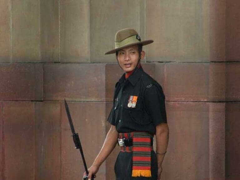 Werden bald Einheiten des Assam Regiments bis zu vier Millionen illegaler Einwanderer „ausschaffen“?