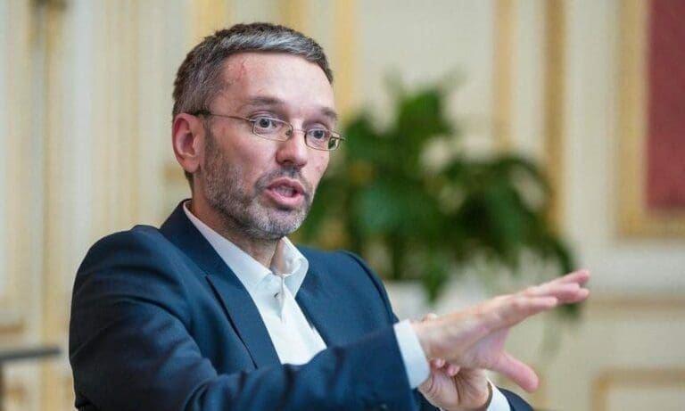 Buch: Werner Reichel - "Kickl muss weg " — BMI