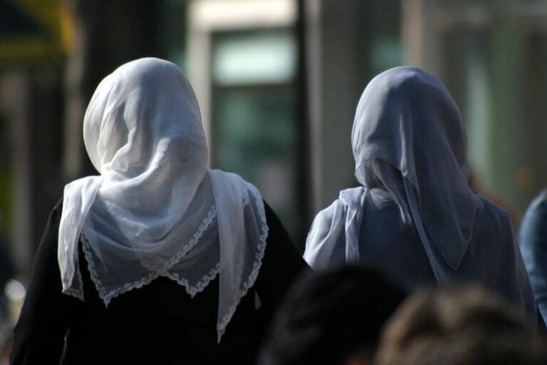 Mum Of Jihad Poster Girl Sues Austria — Bild: JosvdV / pixabay.com