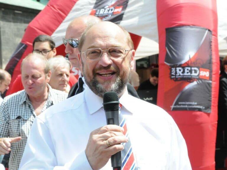 Schulz könnte mit 6.000 Euro in Pension gehen — Bild: Unzensuriert.at