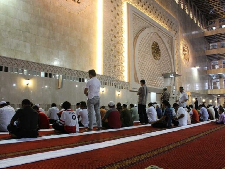 Austria Fights Sharia Law And Extremist Imams — Bild: Fuzz / picabay.com