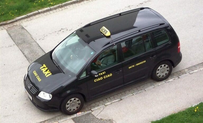 Fahrdienst "Uber" zockte Fahrgäste ab — Bild: Thomas R. Schwarz / Wikimedia (CC BY-SA 3.0 AT)