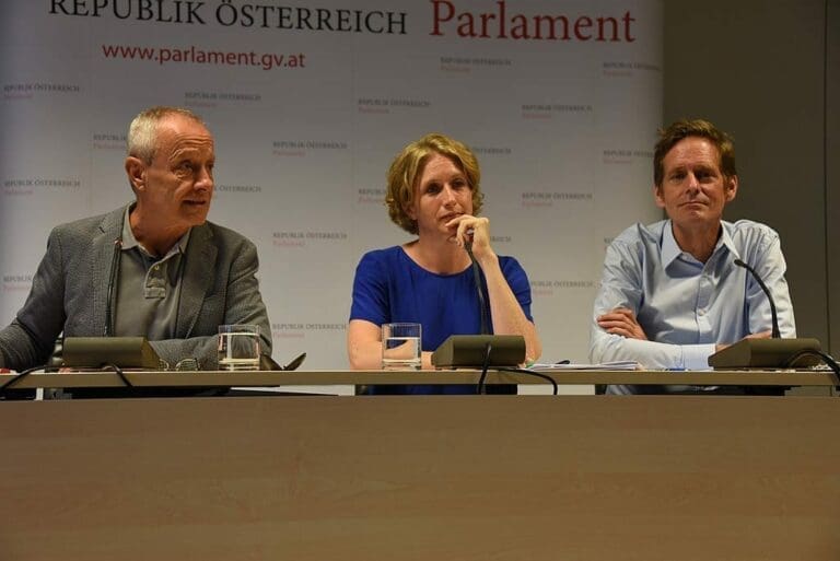 Chronische Gastritis oder Pilz muss vor Richter — Bild: SPÖ Presse und Kommunikation / Wikimedia CC BY-SA 2.0