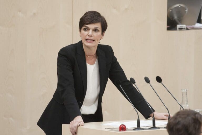 SPÖ-Polizist vergleicht Kickl mit Hitler — Bild: Parlamentsdirektion Thomas Jantzen