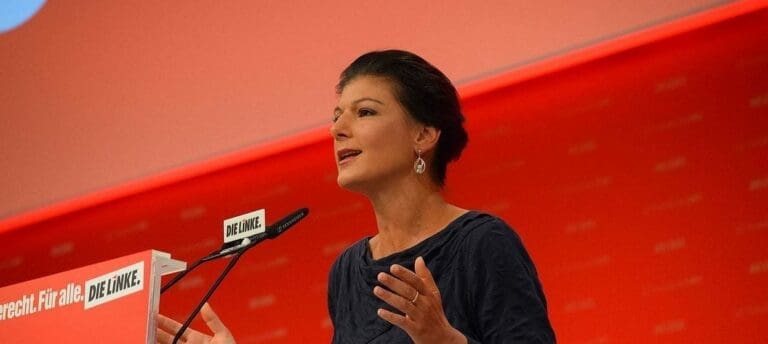Wagenknecht gegen Nazi-Keule in Migratendebatte — Bild: Ferran Cornella / Wikimedia ( CC BY-SA 4.0)