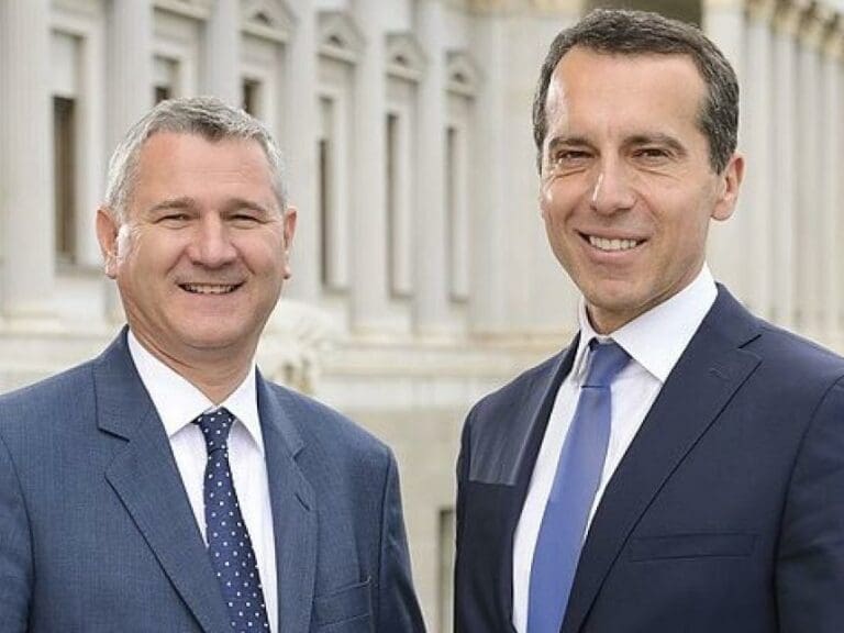 Populist Kern im linken Block mit Grünen & Neos — Bild: SPÖ Presse und Kommunikation / Wikimedia (CC BY-SA 2.0)