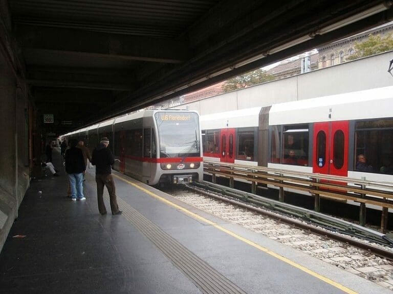 Wien: Rumänen stießen Mann auf U-Bahngleise — Bild: User:My Friend / wikimedia.org (CC-BY-SA-3.0-migrated)