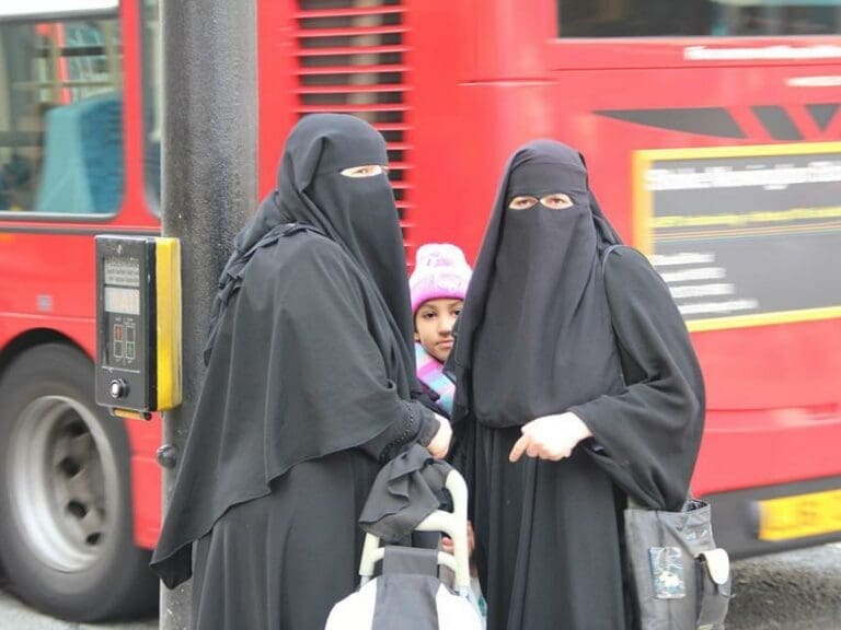 Schweiz: Direkte Demokratie ohne Burka — Bild: PaoloNapolitano / Wikimedia (CC BY-SA 3.0)